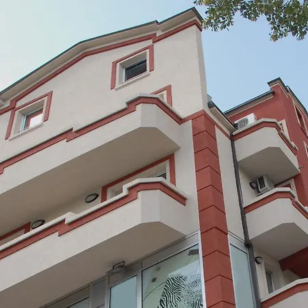 Prenociste Konstantin 2008