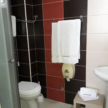 Prenociste Konstantin 2008 3*