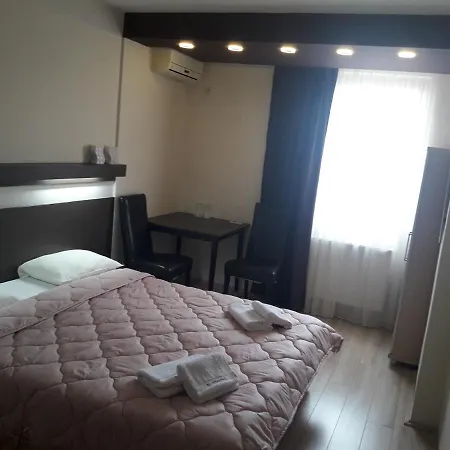 Guest house Prenociste Konstantin 2008 Nis