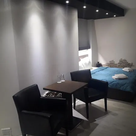 Prenociste Konstantin 2008 3*